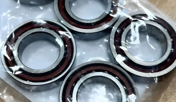 為什么塑料軸承性能優(yōu)于金屬軸承